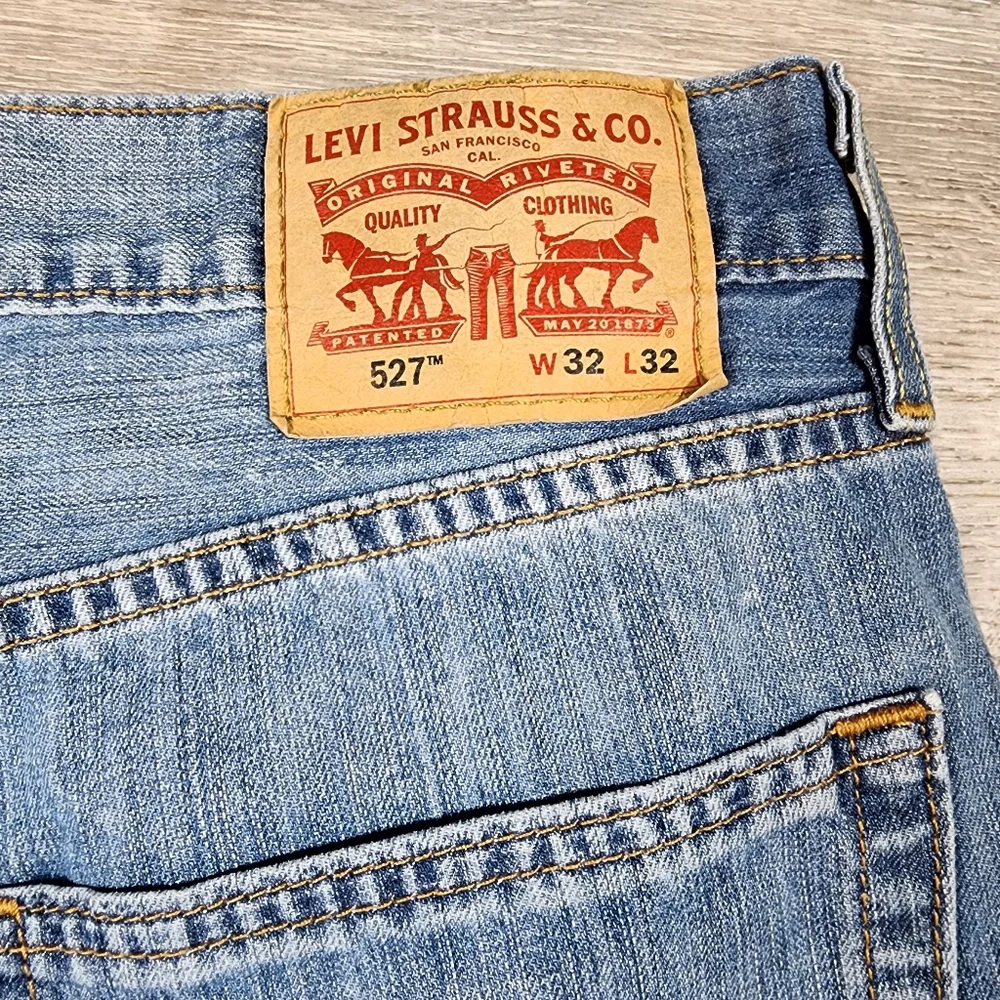 LEVI'S 527 Light Blue Wash Denim Jeans Men's 32 x 32